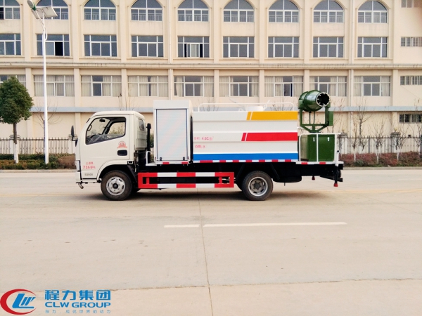 国五东风5方抑尘车 小多利卡绿化喷洒车
