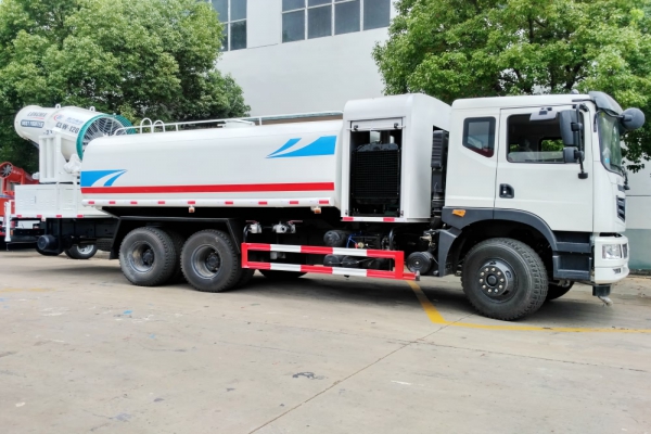 东风T5后双桥多功能抑尘车