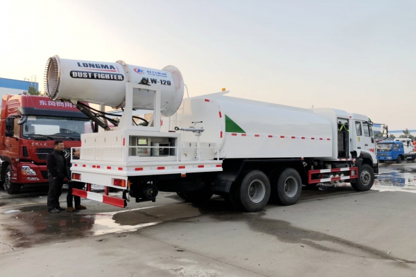 重汽斯太尔后双桥抑尘车(60-120米雾炮机)