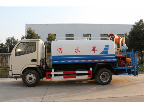 东风小多利卡绿化喷洒车(3方)