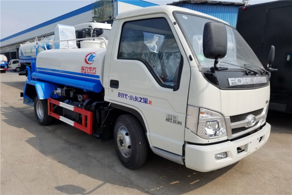 福田小卡绿化喷洒车