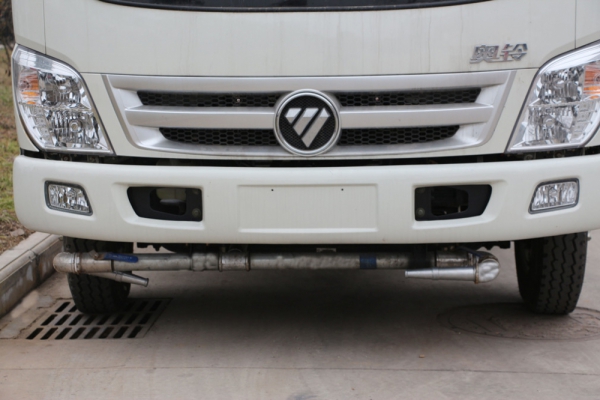 福田奥铃洒水车