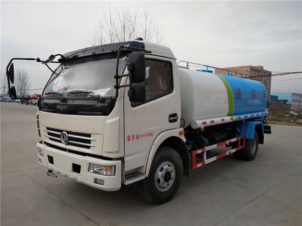 东风大多利卡绿化喷洒车(9.5方)