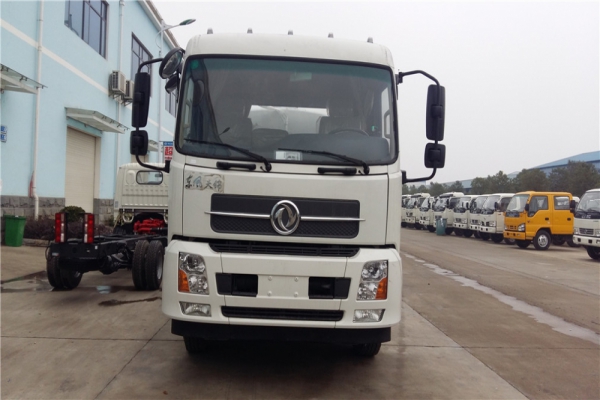 东风天锦雾炮洒水车