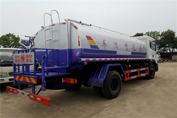 东风创普绿化喷洒车