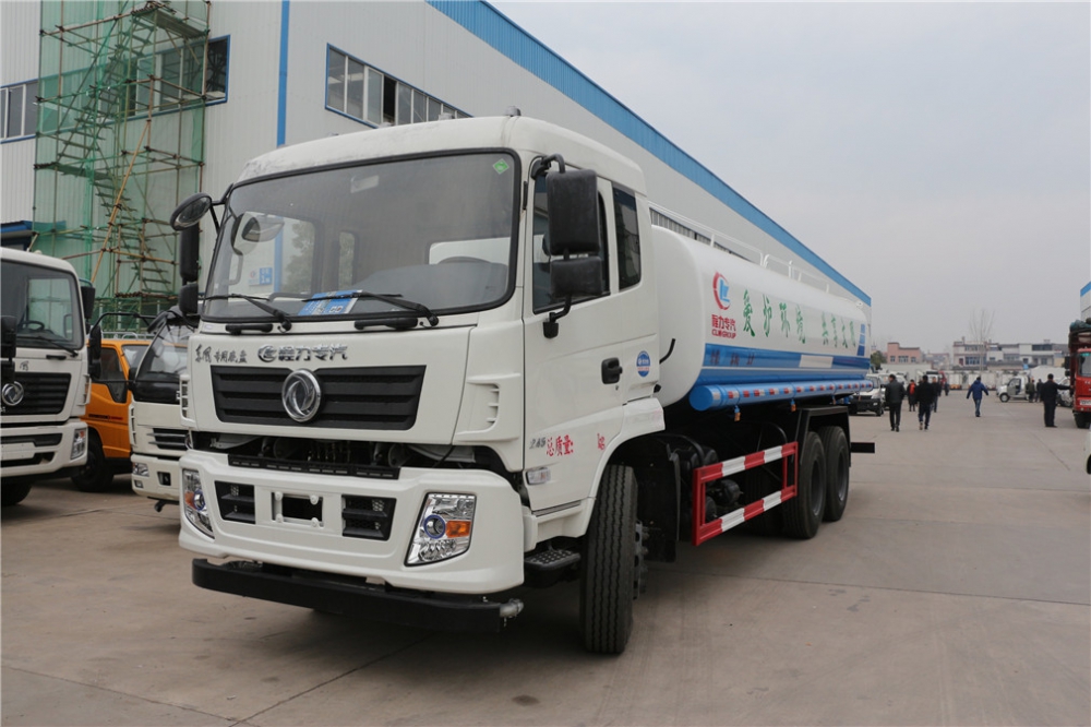 东风后八轮新款绿化喷洒车(20方)