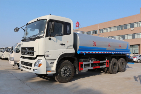 东风天龙绿化喷洒车