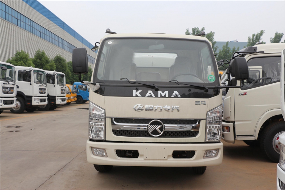 凯马小型洒水车(5方)