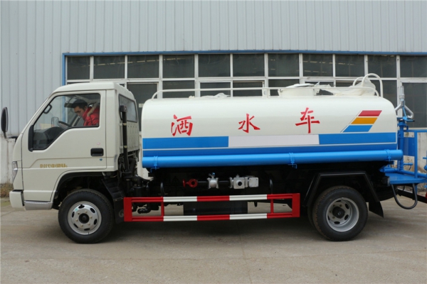 福田国三（5方）不上户洒水车