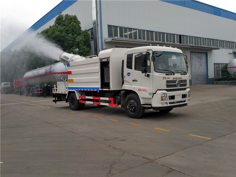 程力威牌多功能雾炮车洒水功能使用小技巧