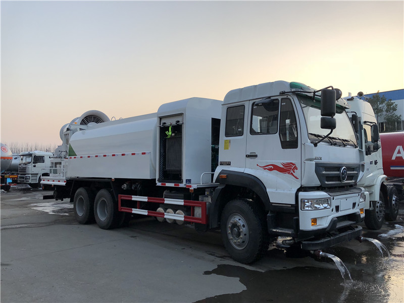 重汽斯太尔后双桥多功能抑尘车