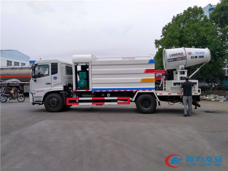 东风天锦多功能抑尘车