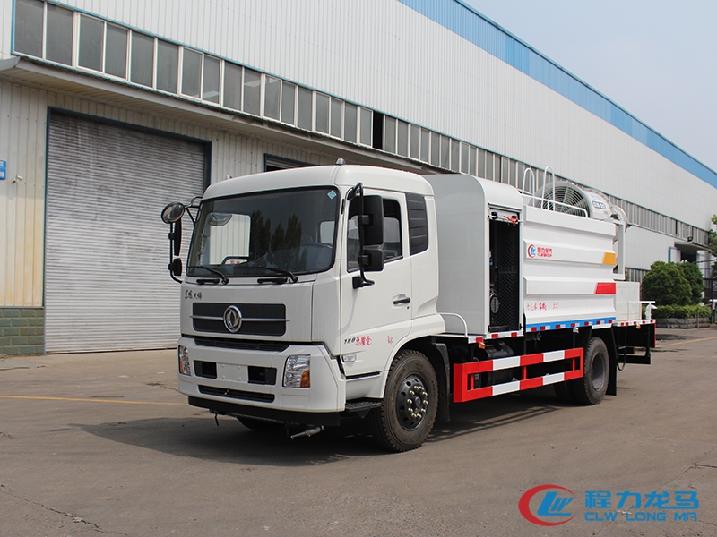 愿作环保事业的领头兵之多功能抑尘车