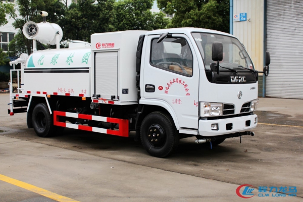 东风小多利卡雾炮车(圆弧罐体3立方、30米喷雾机)