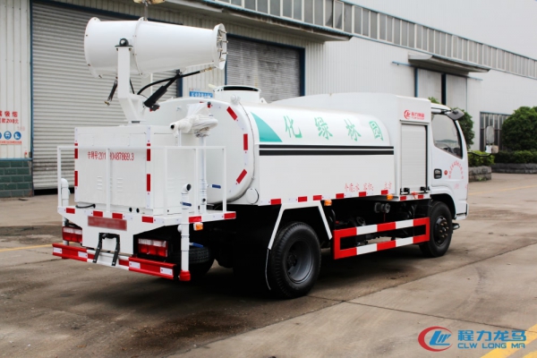 东风小多利卡雾炮车(圆弧罐体3立方、30米喷雾机)