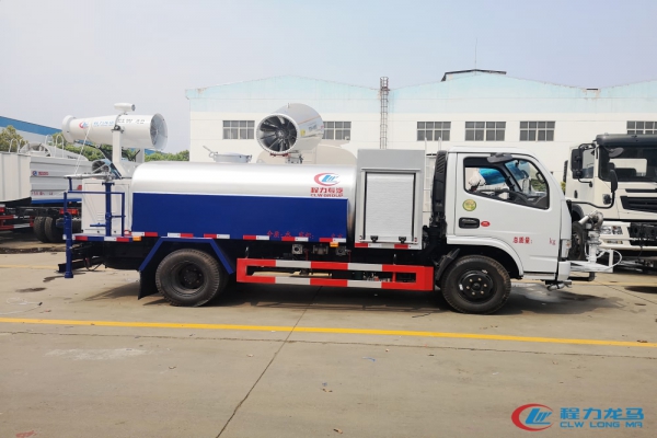 雾炮车选装前置电动洒水炮