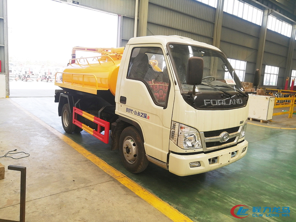 福田小型吸粪车