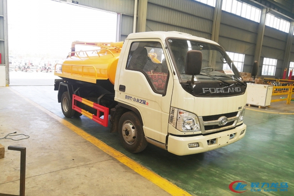 福田小型吸粪车
