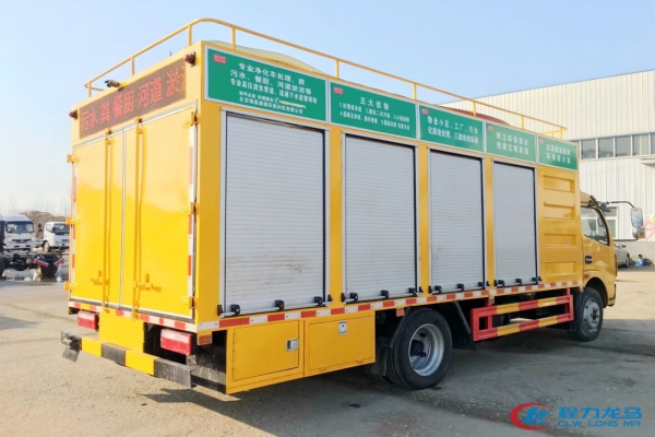 东风小多利卡D6污水处理车