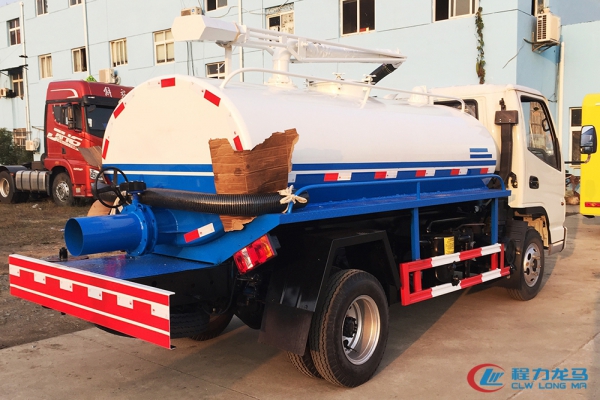 东风小多利卡吸粪车