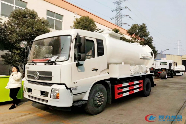 东风天锦餐厨垃圾车