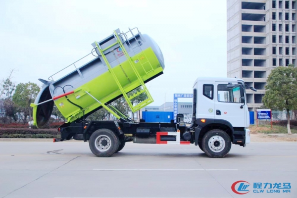 东风多利卡D9泔水车(圆罐)