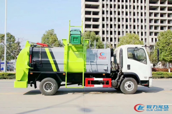 东风御虎挂桶式泔水车(方厢)