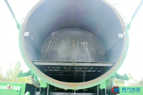 东风大多利卡餐厨垃圾车(圆罐)