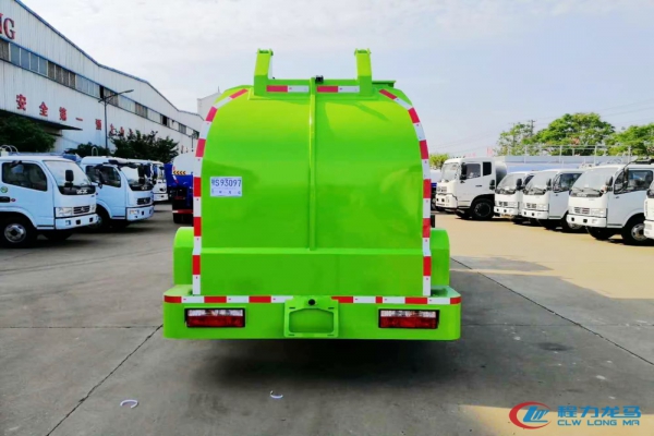 东风大多利卡餐厨垃圾车(方厢)