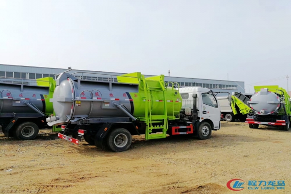 东风小多利卡泔水车