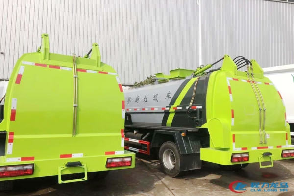 东风小多利卡餐厨垃圾车(方厢)