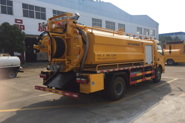 东风大多利卡联合疏通车