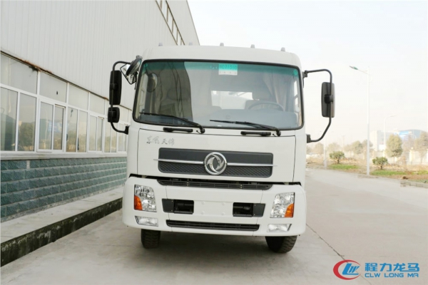 东风天锦吸粪车