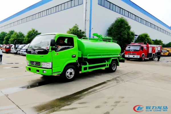 东风小多利卡吸粪车