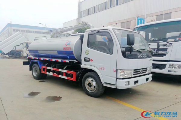 东风小多利卡吸粪车