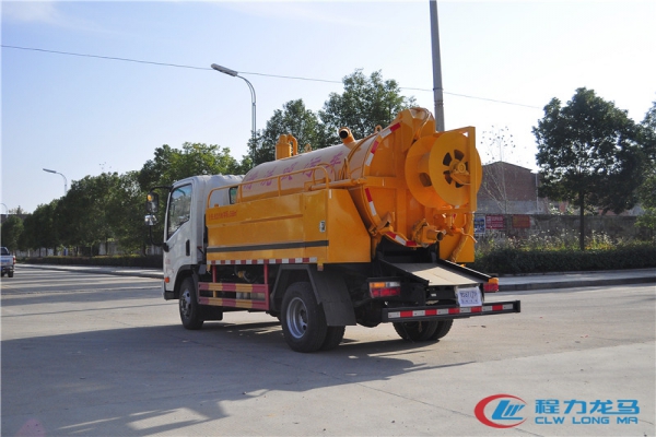 大运清洗吸污车