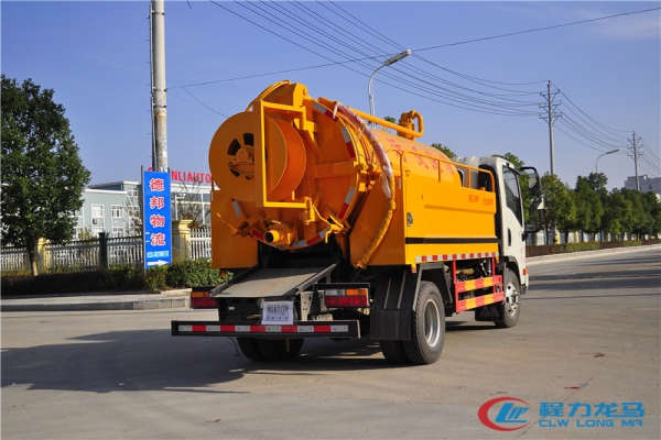 大运清洗吸污车