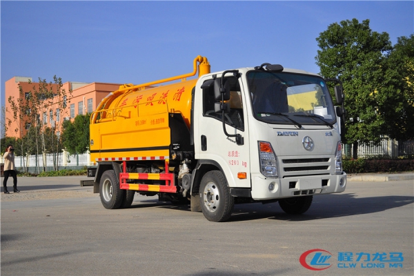 大运清洗吸污车