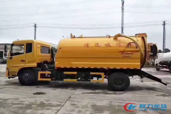 东风天锦清洗吸污车(8立方)