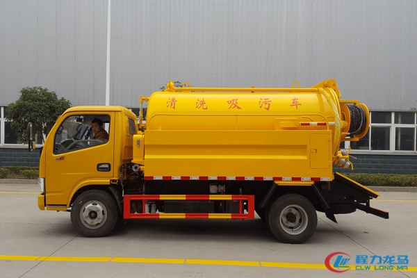 东风小多利卡清洗吸污车