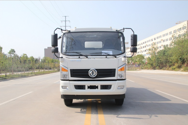 东风御虎吸污车