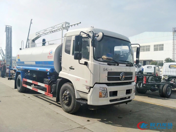 东风天锦铁路喷杆车(车辆通过消毒车)