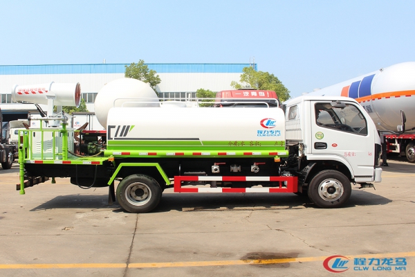 国六小多利卡绿化喷洒车