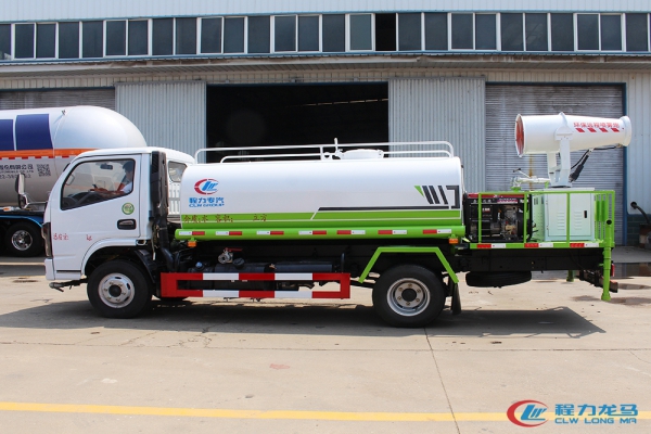 国六小多利卡绿化喷洒车