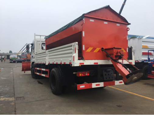 153型除雪车(新款驾驶室)1795.png 153型除雪车(新款驾驶室)1795.png