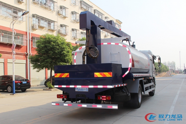 东风天锦多功能铁路抑尘车,车辆通过消毒灭菌车