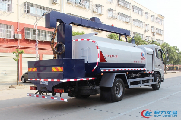 东风天锦多功能铁路抑尘车