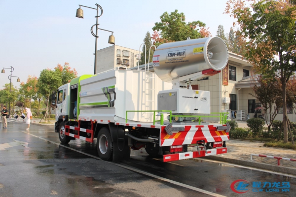 国六东风多利卡D9抑尘车(方形厢体、60--120米高端雾炮)