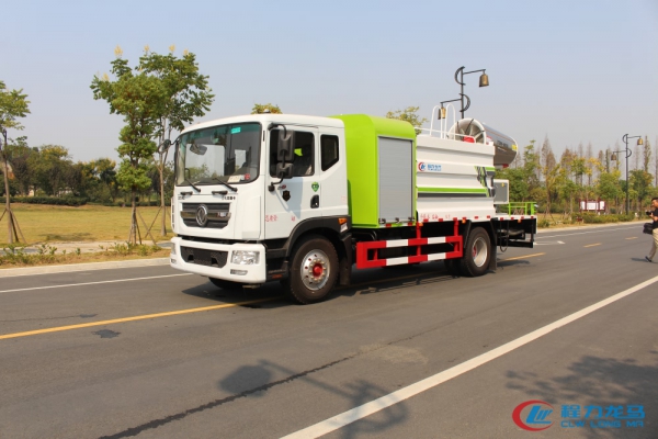 国六东风多利卡D9抑尘车(方形厢体、60--120米高端雾炮)