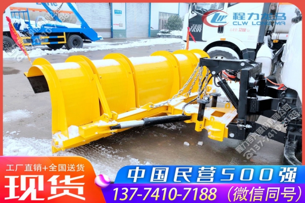 东风天锦多功能抑尘除雪车